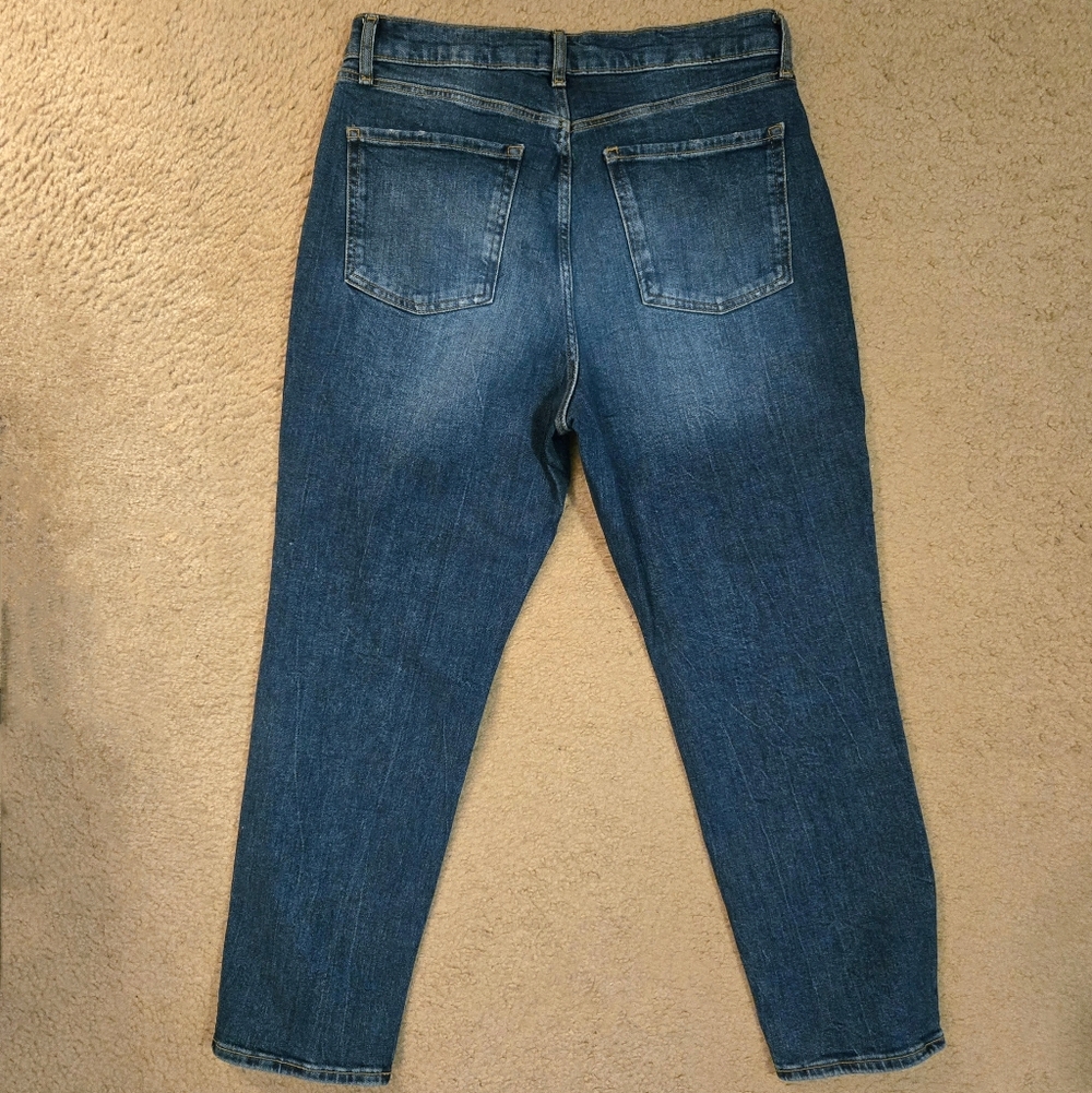 Old Navy Relaxed Distressed Jeans Size 12 - Picture 2 of 5